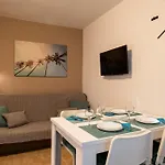 Wish - Two Bedrooms With 2 Ac Renewed *