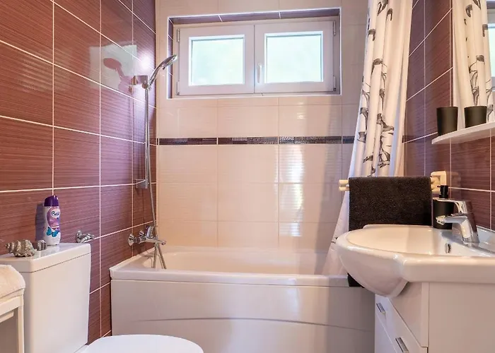 Wish - Two Bedrooms With 2 Ac Renewed Διαμέρισμα