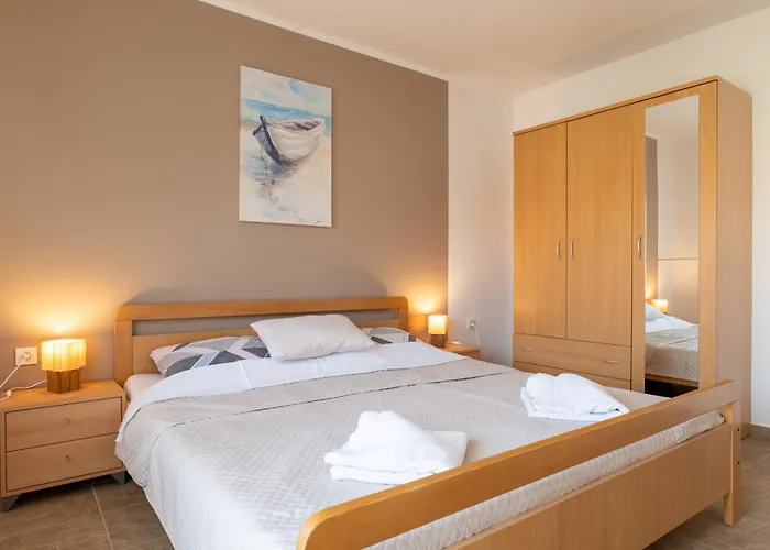 Wish - Two Bedrooms With 2 Ac Renewed * Pag Town