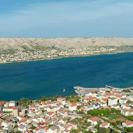 Apartment Wish - Two Bedrooms With 2 Ac Renewed Pag Town